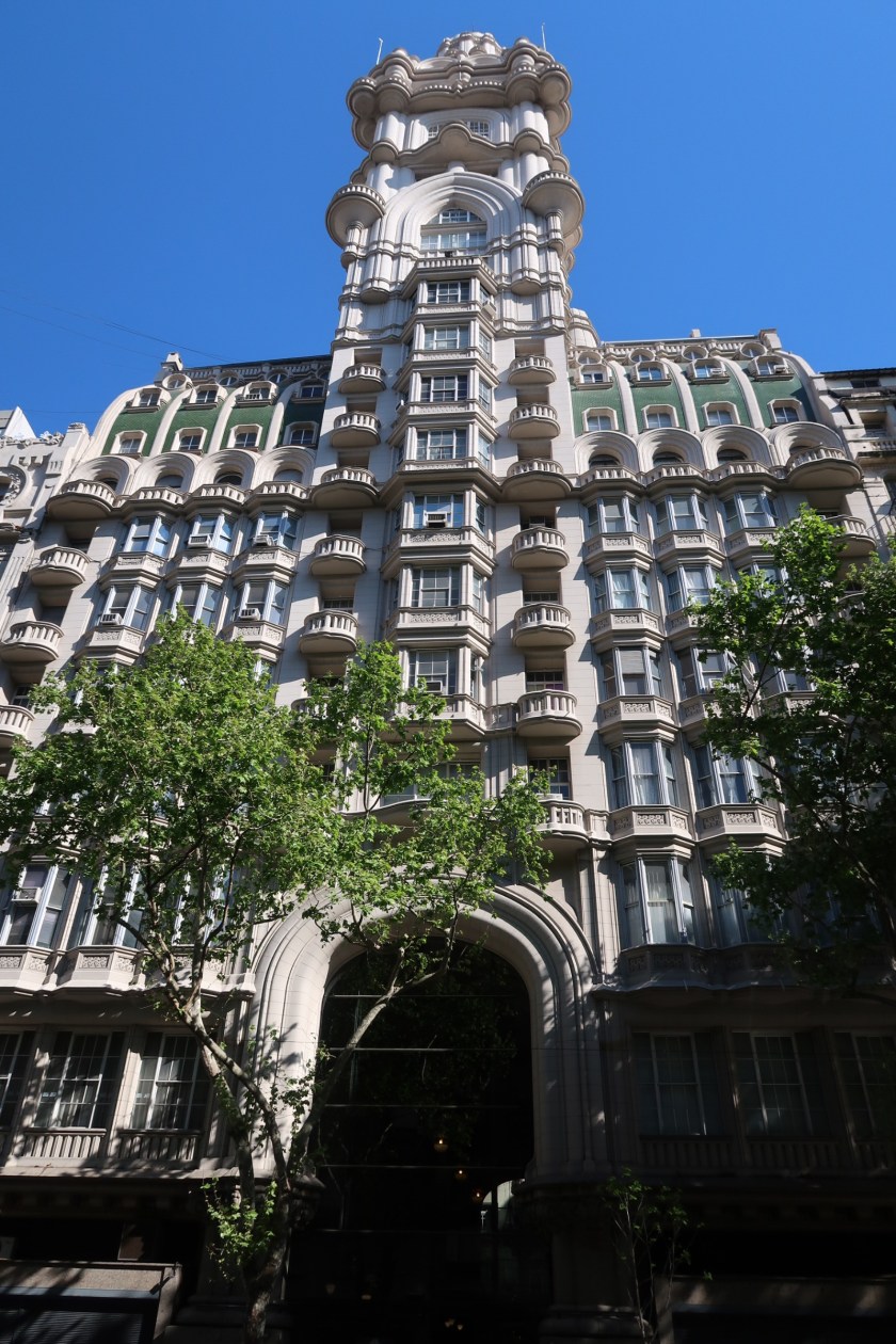 Buenos Aires building inspired by the Divine Comedy