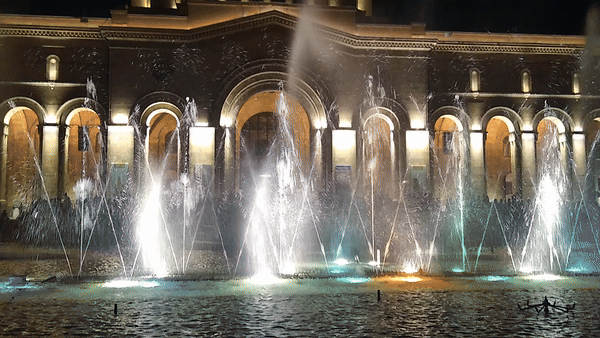 Armenia - Yerevan dancing fountains